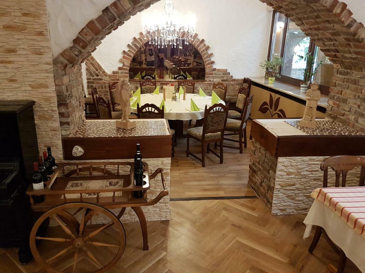 Hotel - Restaurant Sophienaue ไอเซนัค ภายนอก รูปภาพ